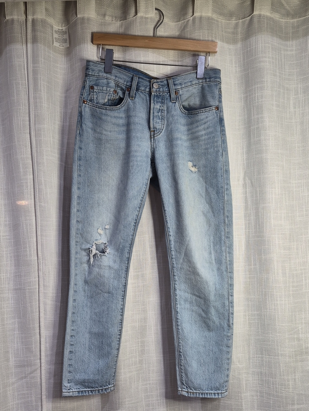 Levi's 501 T Classic Light Wash Women's Ripped Jeans